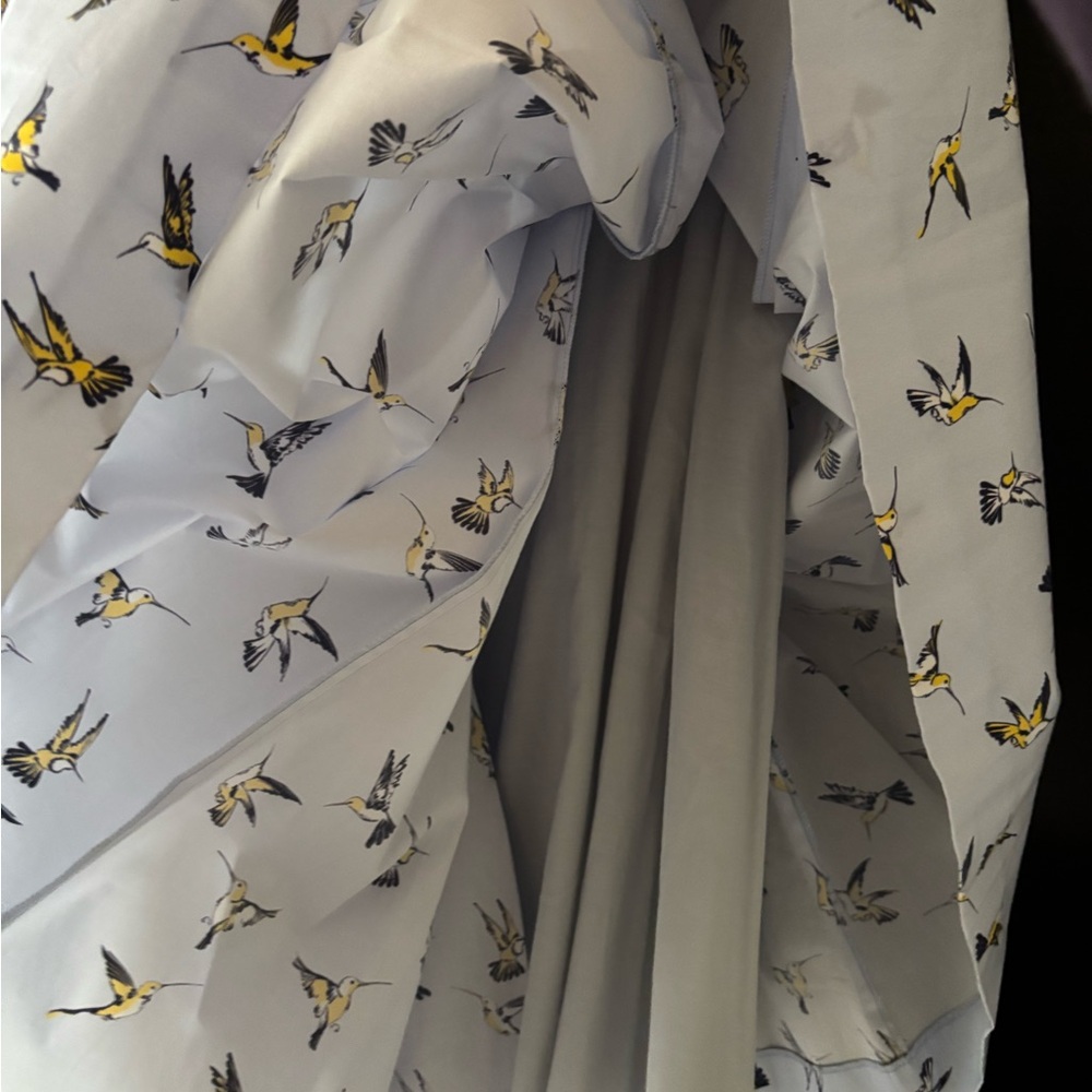 Herrera Hummingbird Print Dress NEW (No Tags) size 10 - Picture 5 of 5
